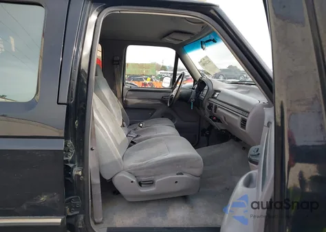 1997 Ford F-350 Xl z USA, uszkodzony, nr VIN 1FTJW36F0VEA66218